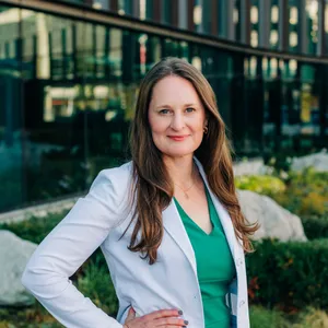 Lora Shahine, MD